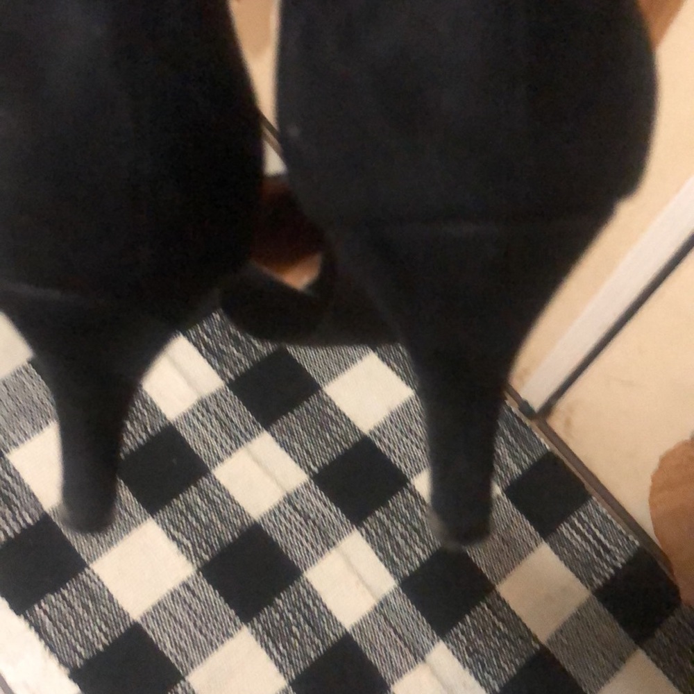Black ankle strap SHEIN heels 👠 - Picture 5 of 7
